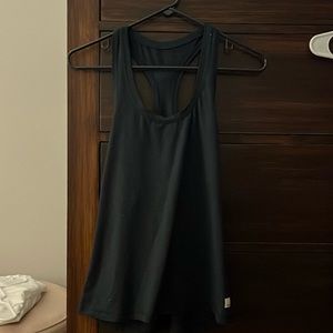 never worn black vuori tank